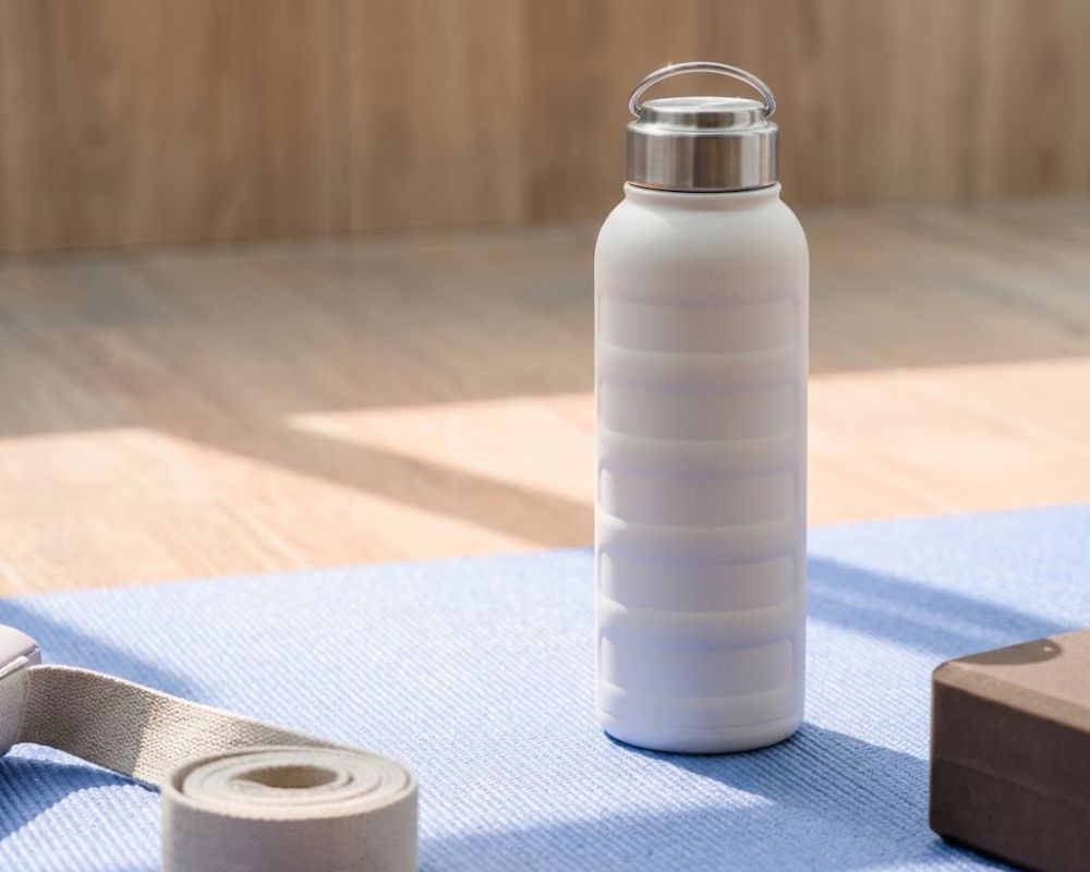 Water Bottle Leaking from Lid: Causes, Fixes and Prevention Tips