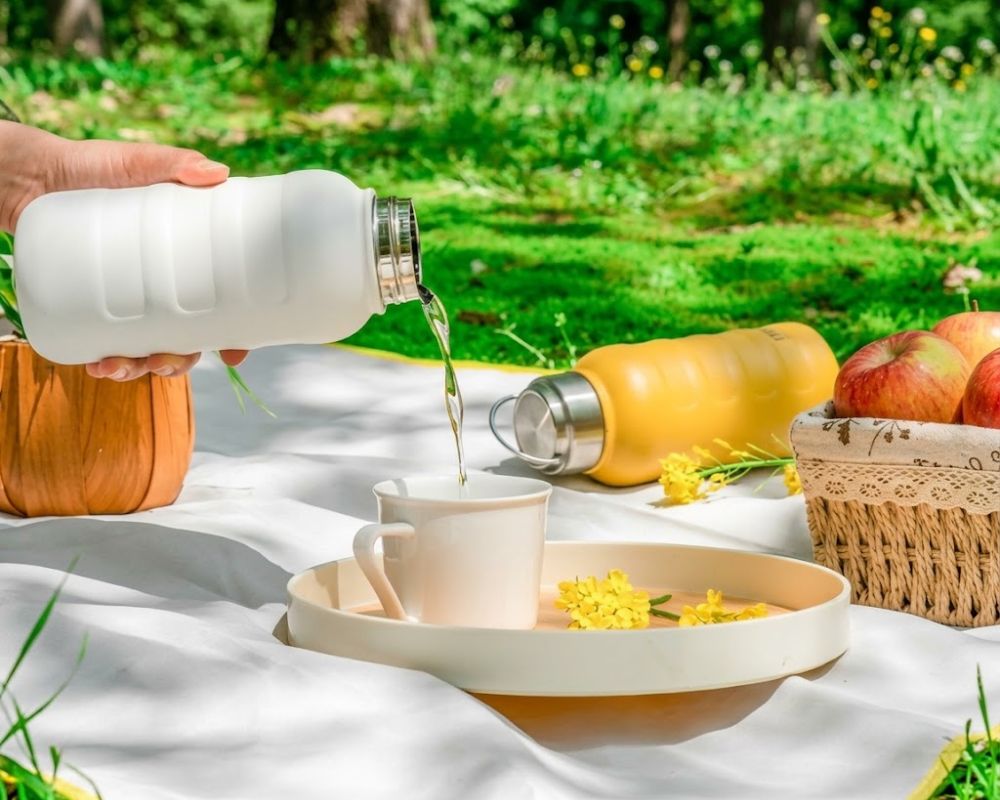 How Long Do Insulated Bottles Keep Drinks Hot and Cold?